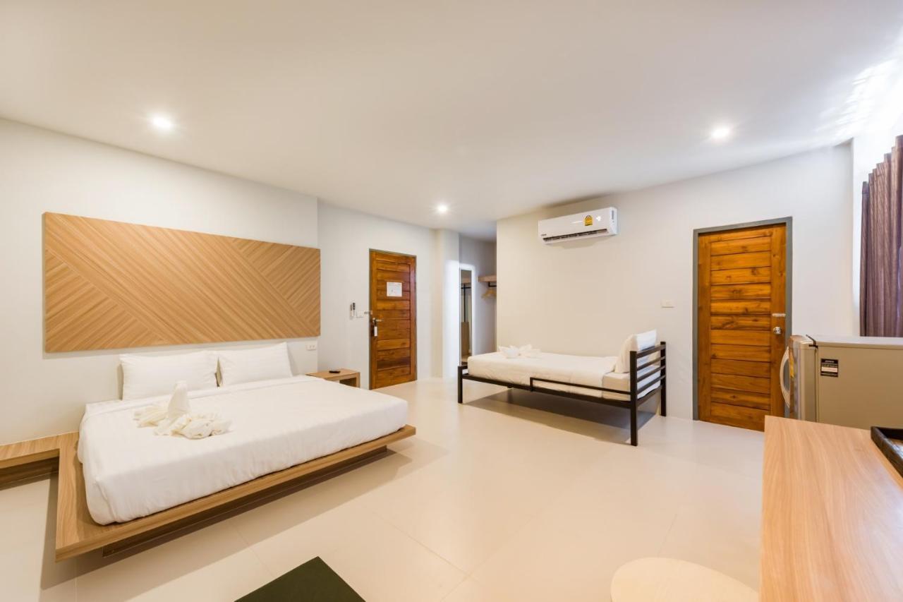 Phuket Marine Poshtel - Sha Plus Chalong Exteriör bild