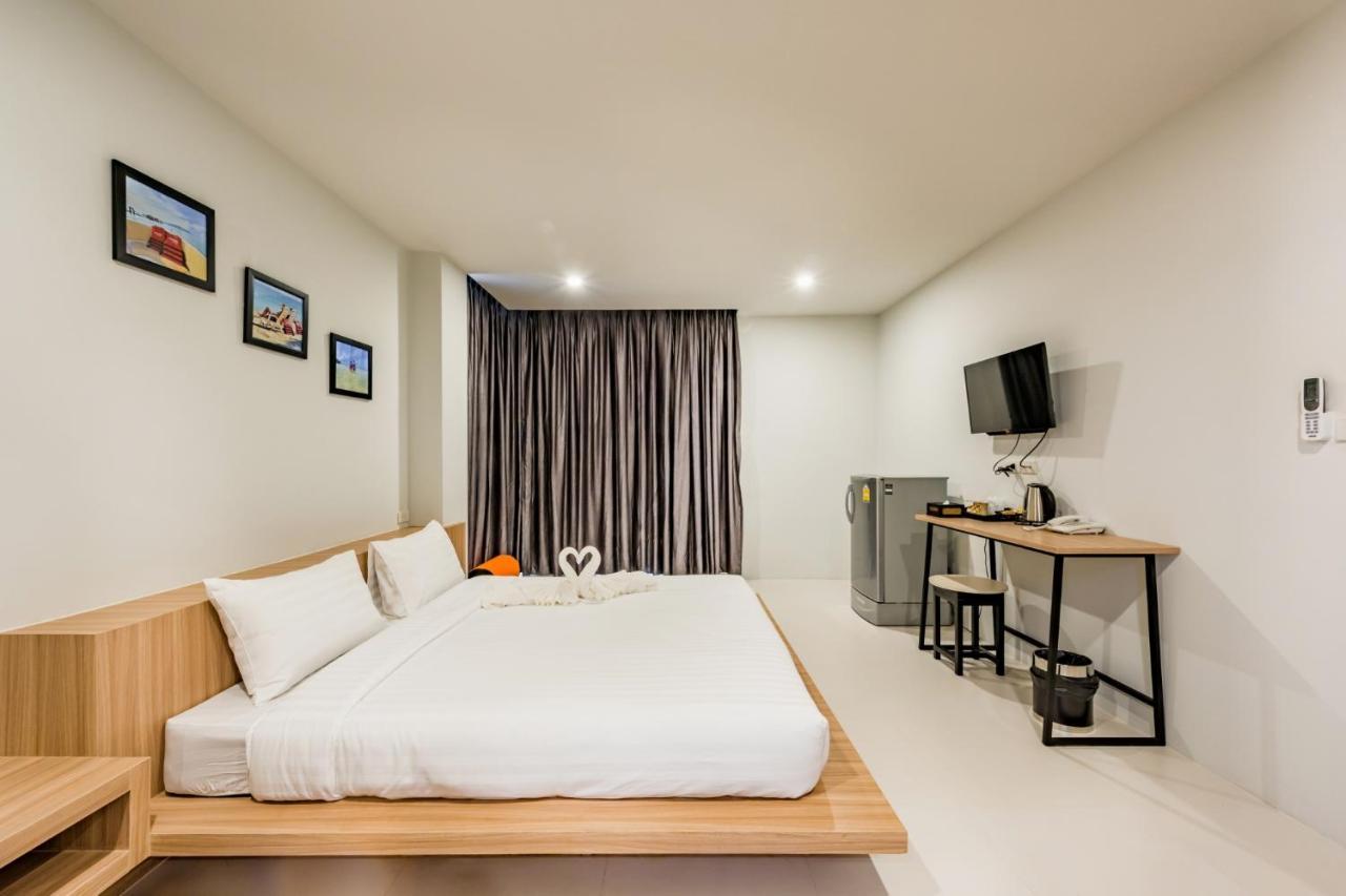 Phuket Marine Poshtel - Sha Plus Chalong Exteriör bild